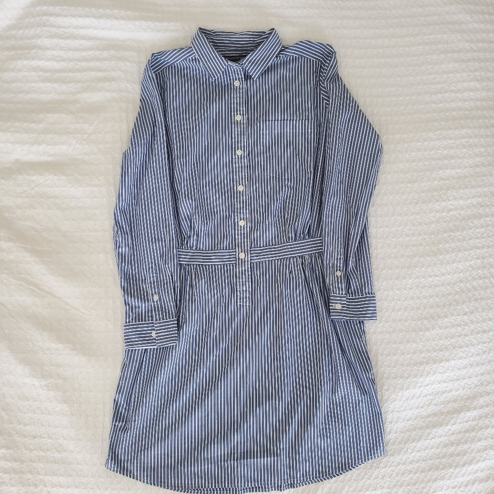3/$20 | banana republic stripped dress